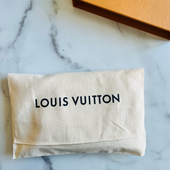 (Sold) NEW - Louis Vuitton Mini Pochette Accessoires, Rose Gold - Picture 10 of 11